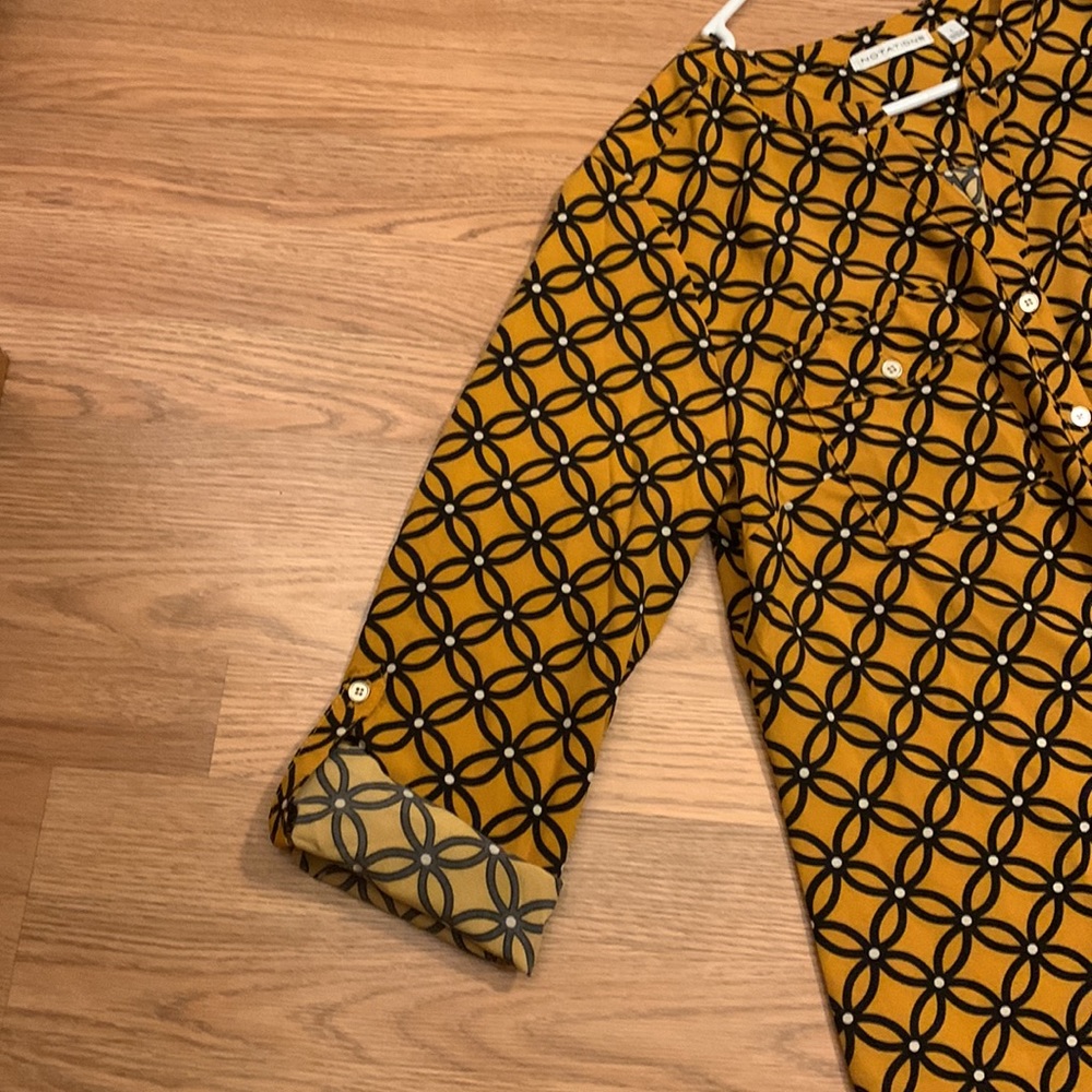 Notations Gold Geometric Print Button Down 3/4 Sleeve Blouse - Picture 3 of 6